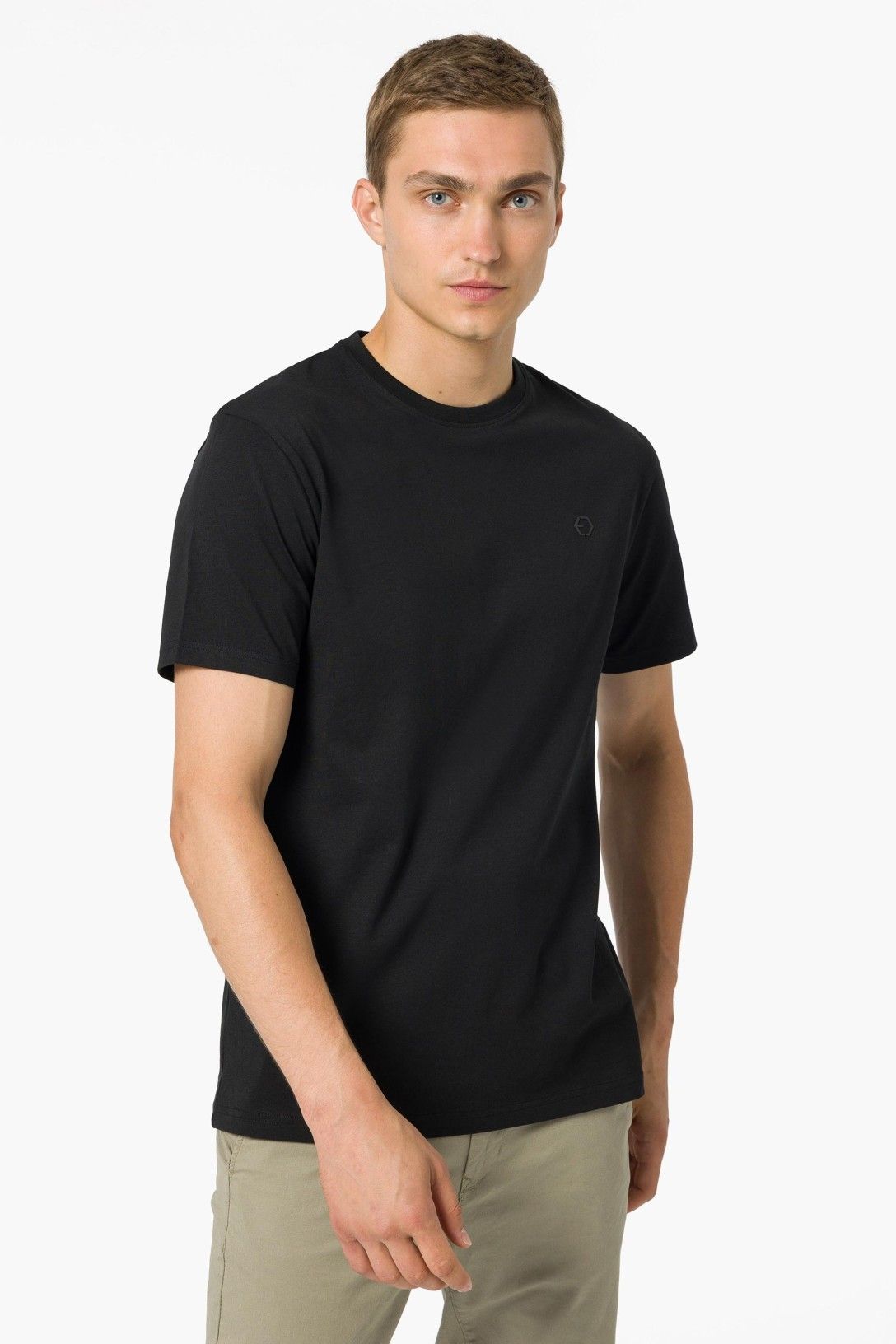 T-SHIRT BASIC